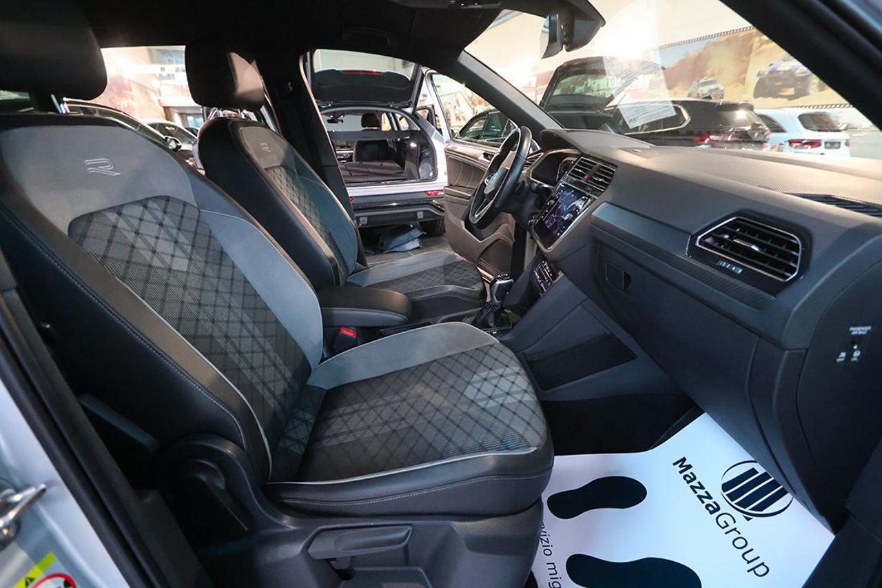 VOLKSWAGEN Tiguan 2.0 TDI 150cv SCR DSG R-Line - 37