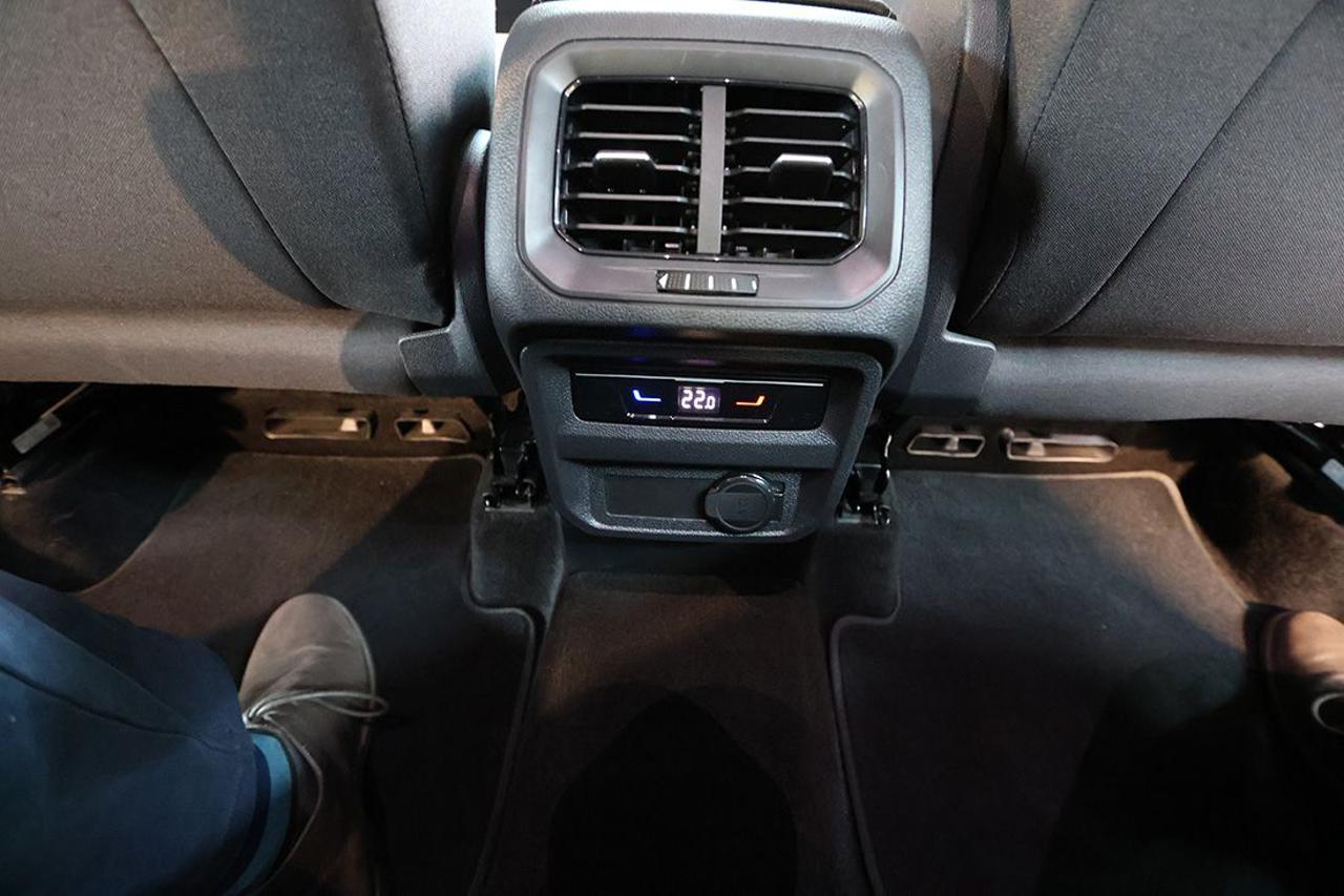 VOLKSWAGEN Tiguan 2.0 TDI 150cv SCR DSG Life - 34