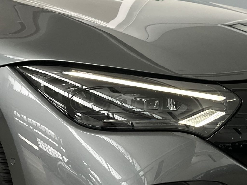 MERCEDES-BENZ EQE 350 4Matic Premium - 17