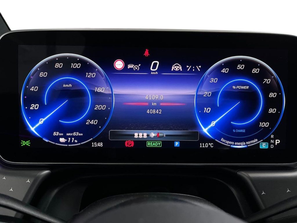 MERCEDES-BENZ EQE 350 4Matic Premium - 8