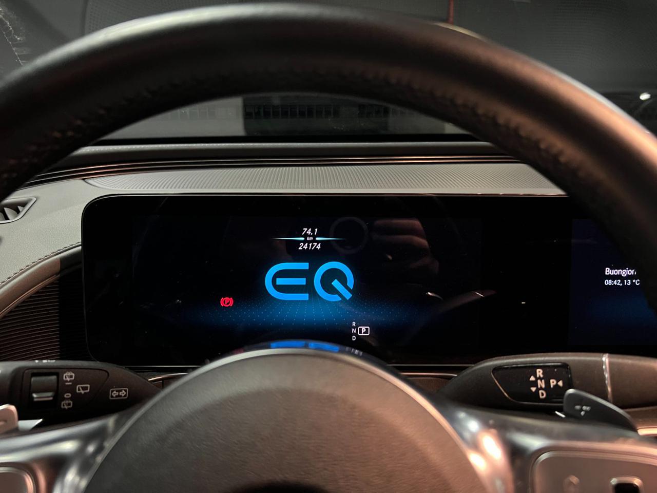 MERCEDES-BENZ EQC 400 4Matic Masterclass - 17