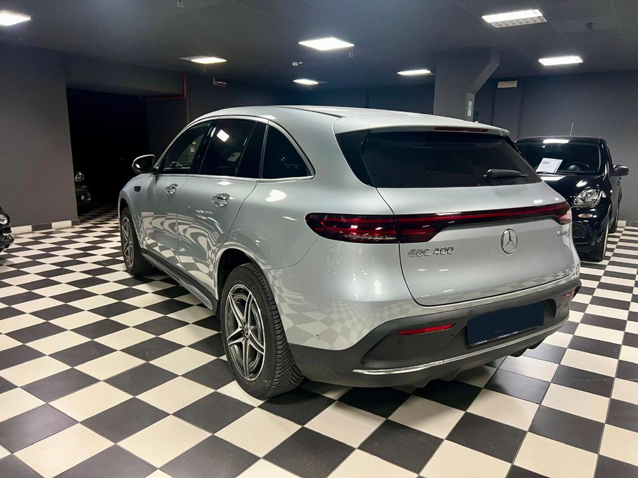 MERCEDES-BENZ EQC 400 4Matic Masterclass - 3