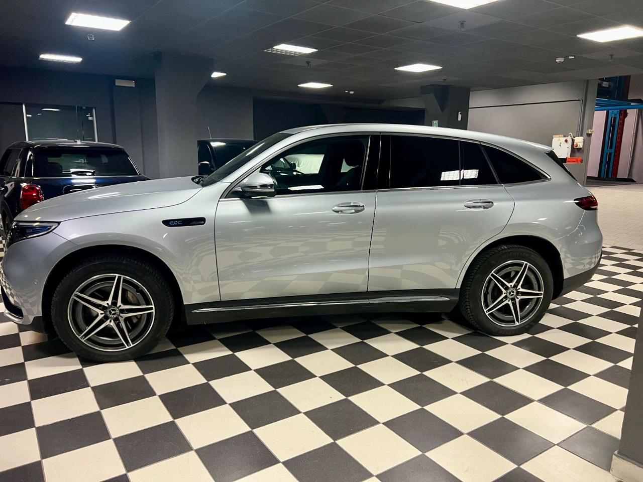 MERCEDES-BENZ EQC 400 4Matic Masterclass - 5