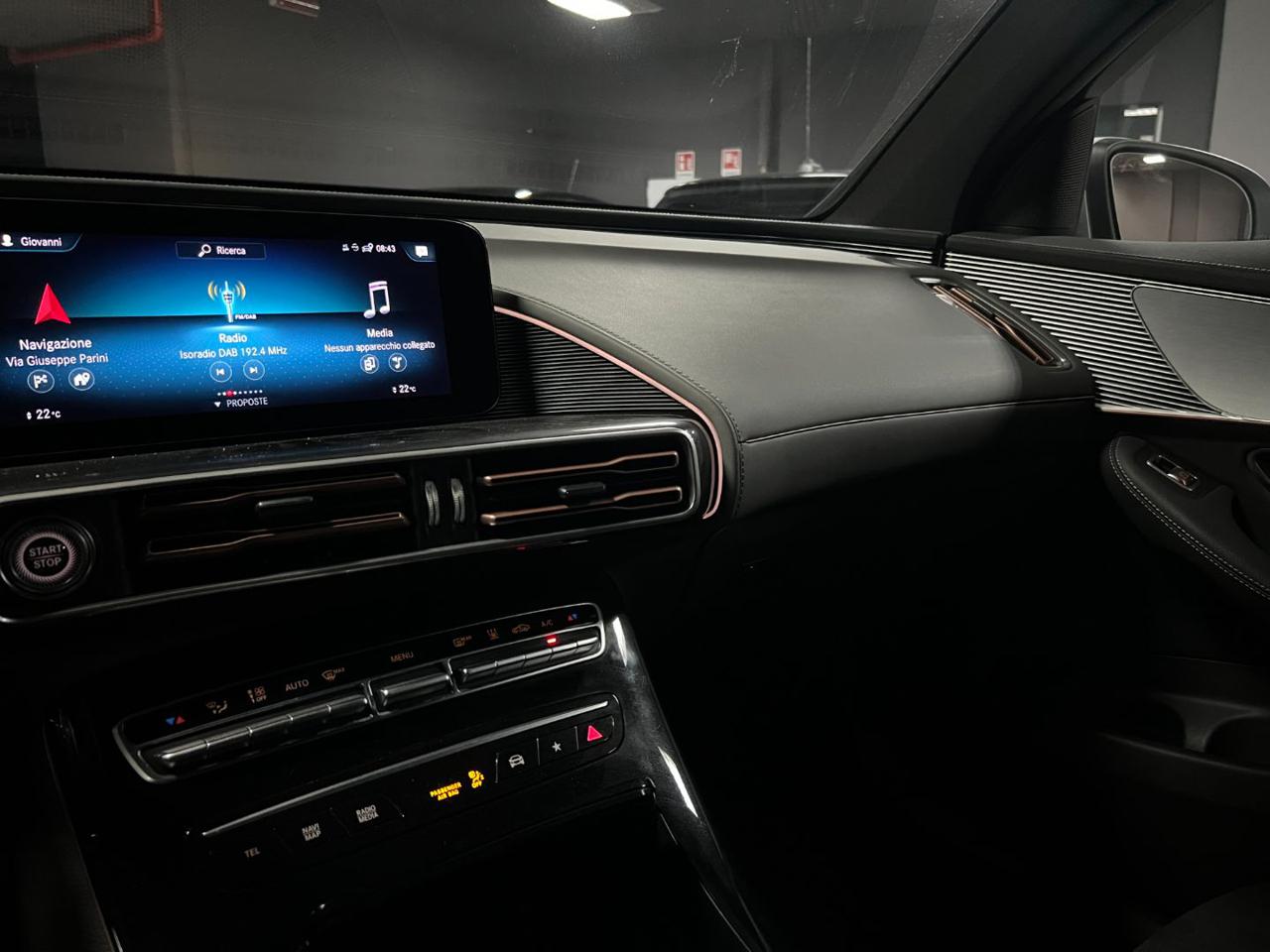 MERCEDES-BENZ EQC 400 4Matic Masterclass - 20