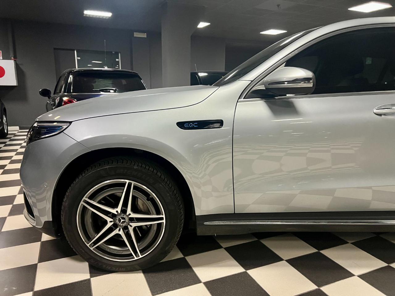 MERCEDES-BENZ EQC 400 4Matic Masterclass - 4