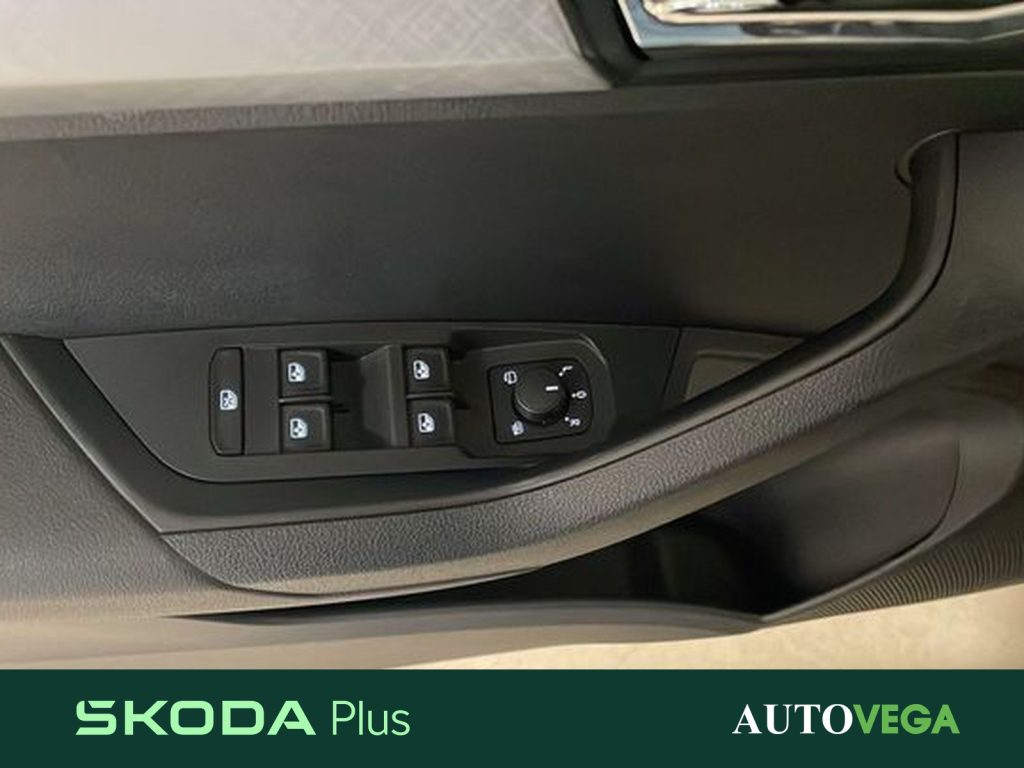 SKODA Karoq 2.0 tdi executive 4x4 150cv dsg - 15