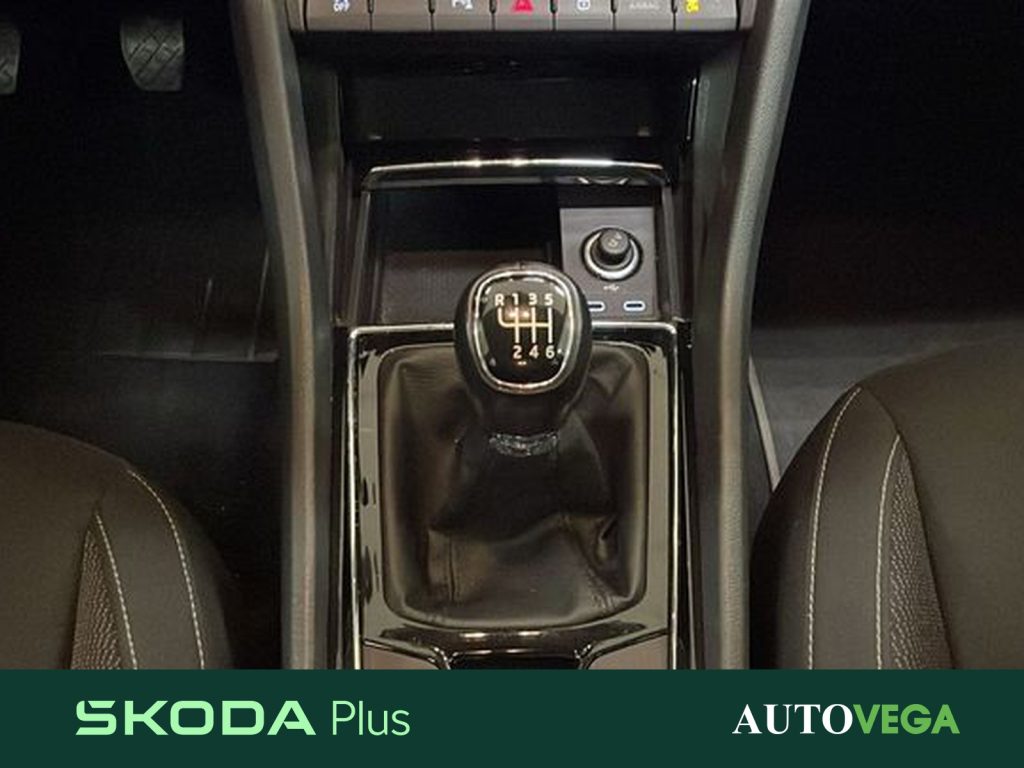 SKODA Karoq 2.0 tdi executive 115cv - 10