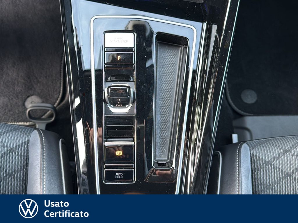 VOLKSWAGEN Golf 1.5 etsi evo r-line 130cv dsg - 18