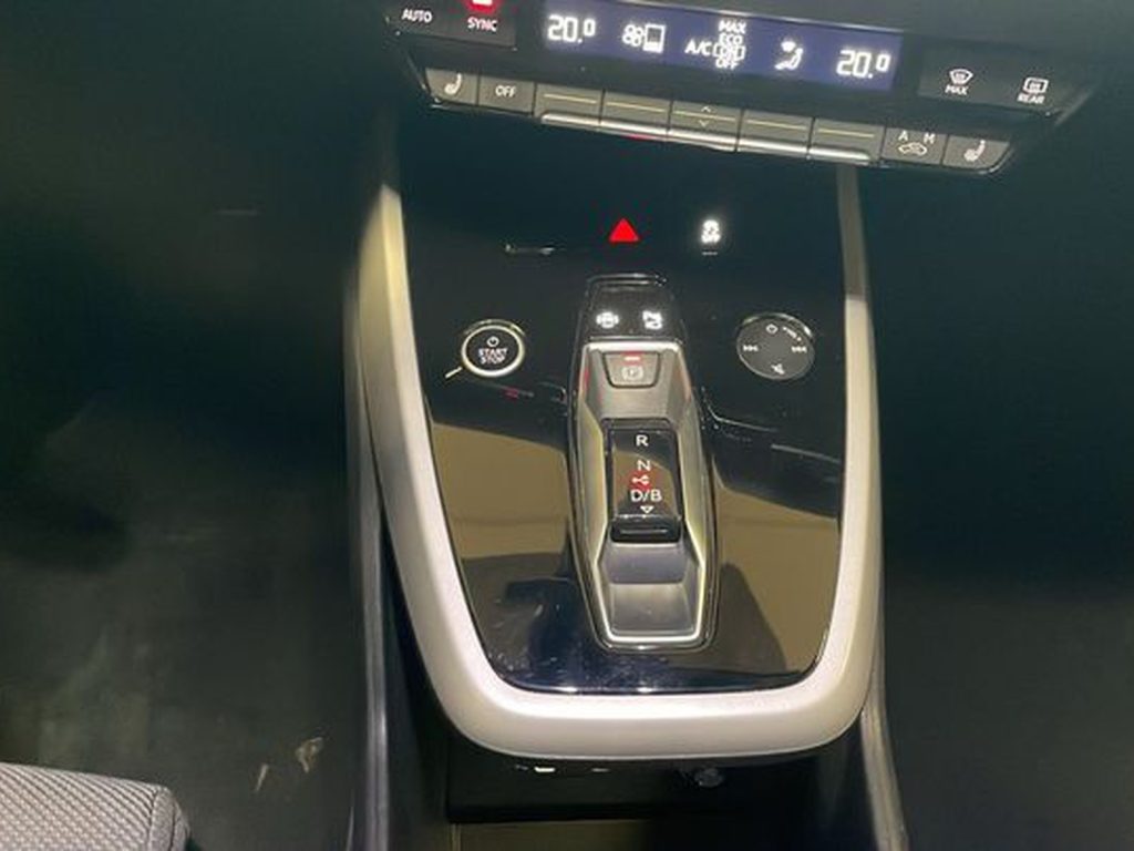 AUDI Q4 e-tron 40 business advanced - 11