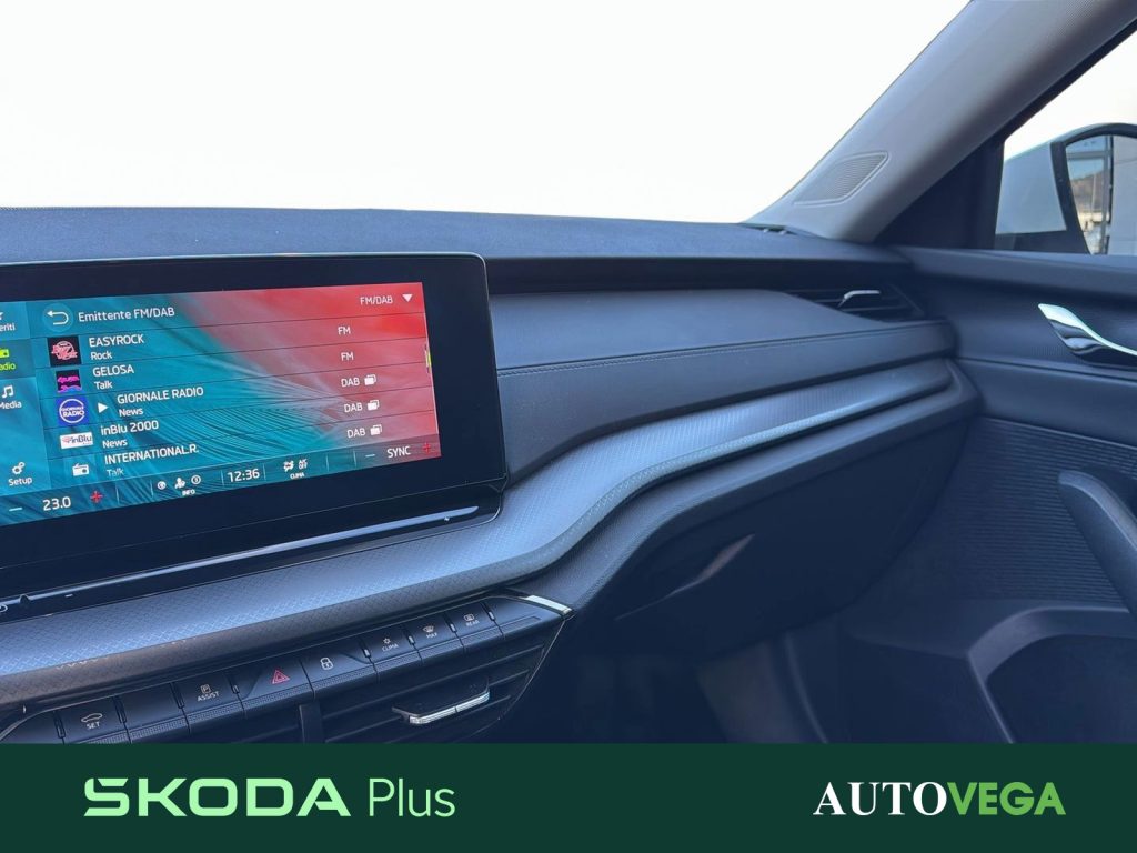 SKODA Octavia wagon 2.0 tdi evo executive 150cv dsg - 19