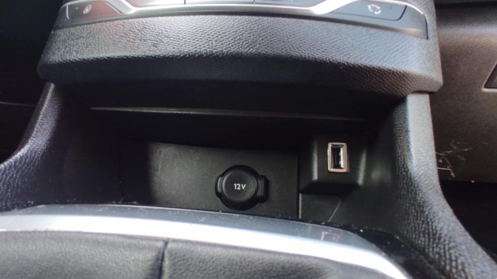 PEUGEOT 308 BlueHDi 130 S&S EAT6 SW Business - 16