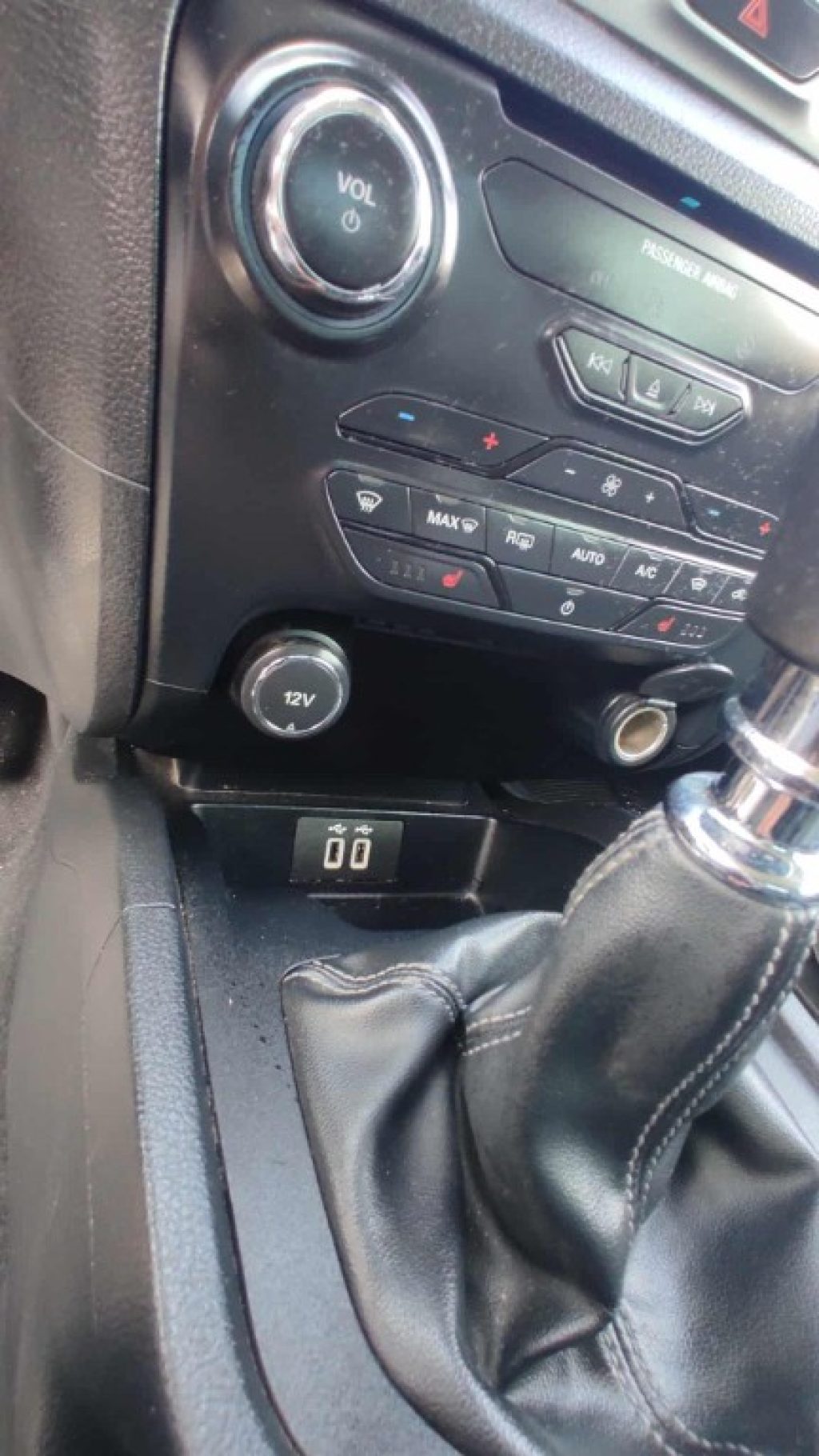 FORD Ranger 2.0 TDCi DOPPIA CAB Limited 5 posti GANCIO TRAINO - 15