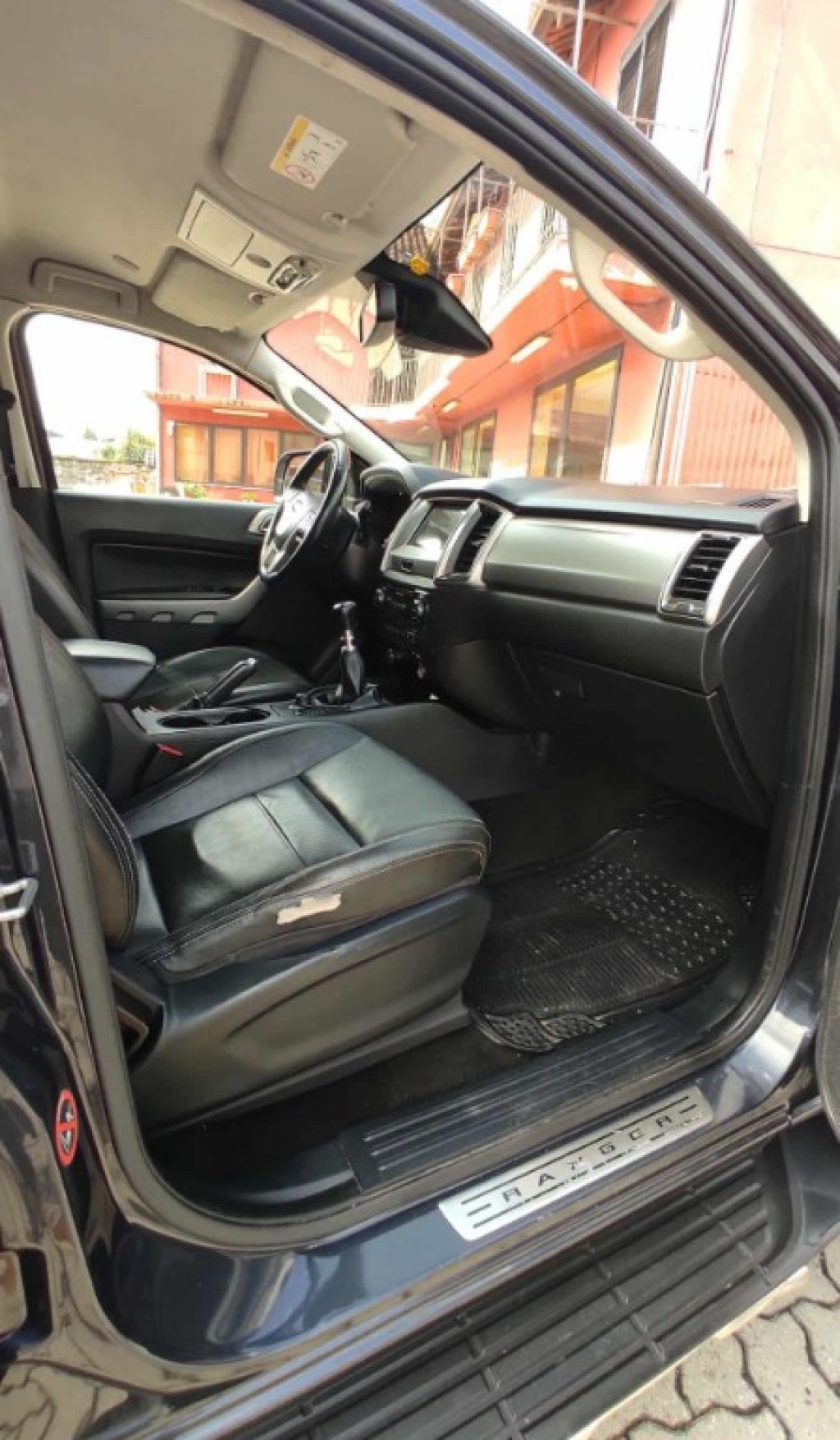 FORD Ranger 2.0 TDCi DOPPIA CAB Limited 5 posti GANCIO TRAINO - 3