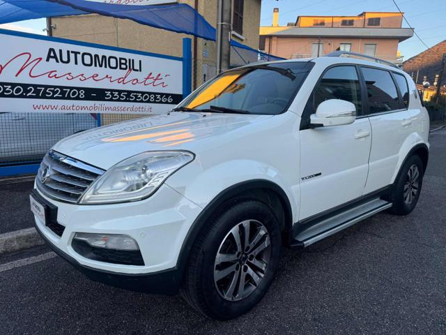SSANGYONG REXTON Bianco pastello