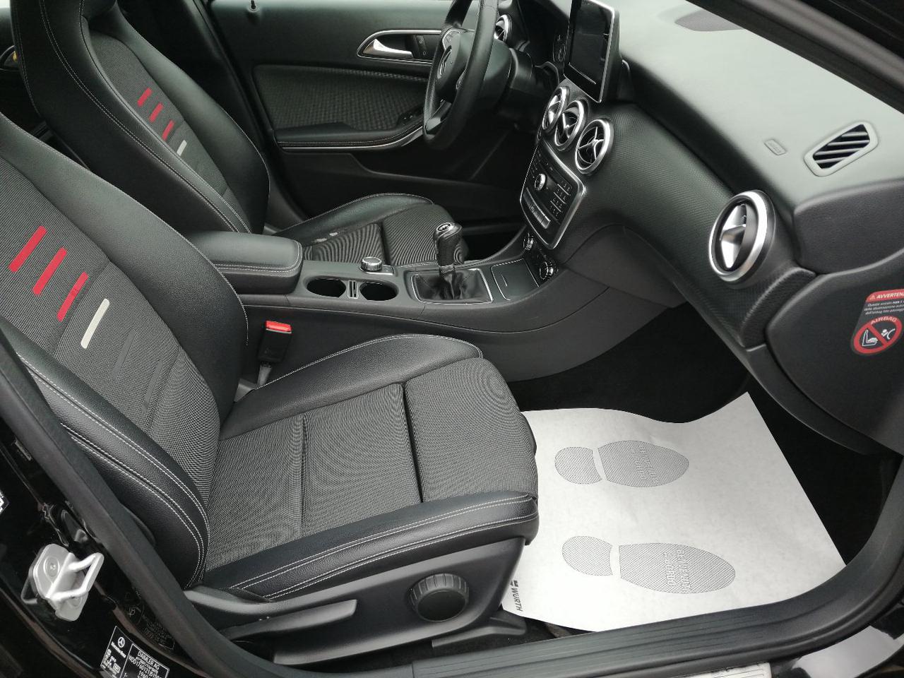 MERCEDES-BENZ A 180 d Business - 11