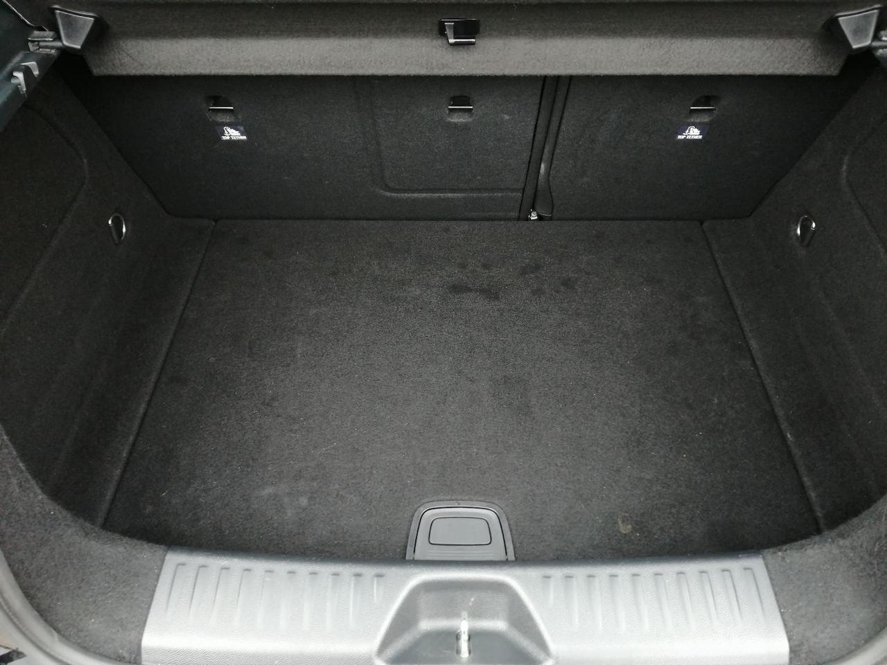 MERCEDES-BENZ A 180 d Business - 9