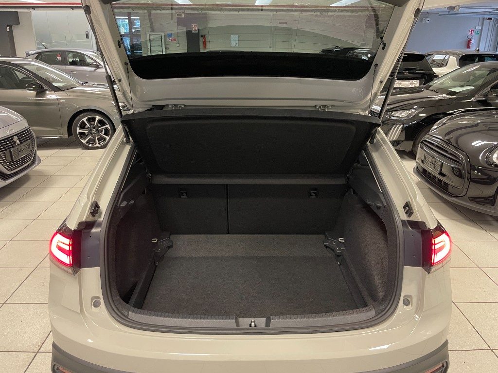 VOLKSWAGEN Taigo 1.0 TSI 110 CV DSG Life--31.890KM-- - 8