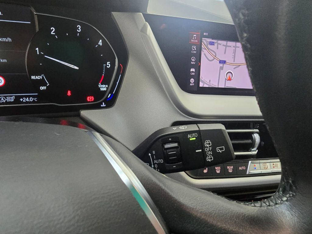 BMW 116 d 5p. Business Advantage - 16