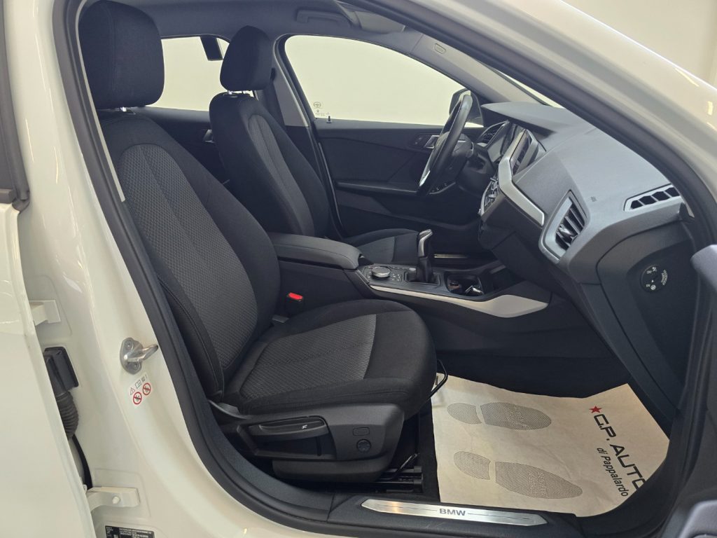 BMW 116 d 5p. Business Advantage - 20