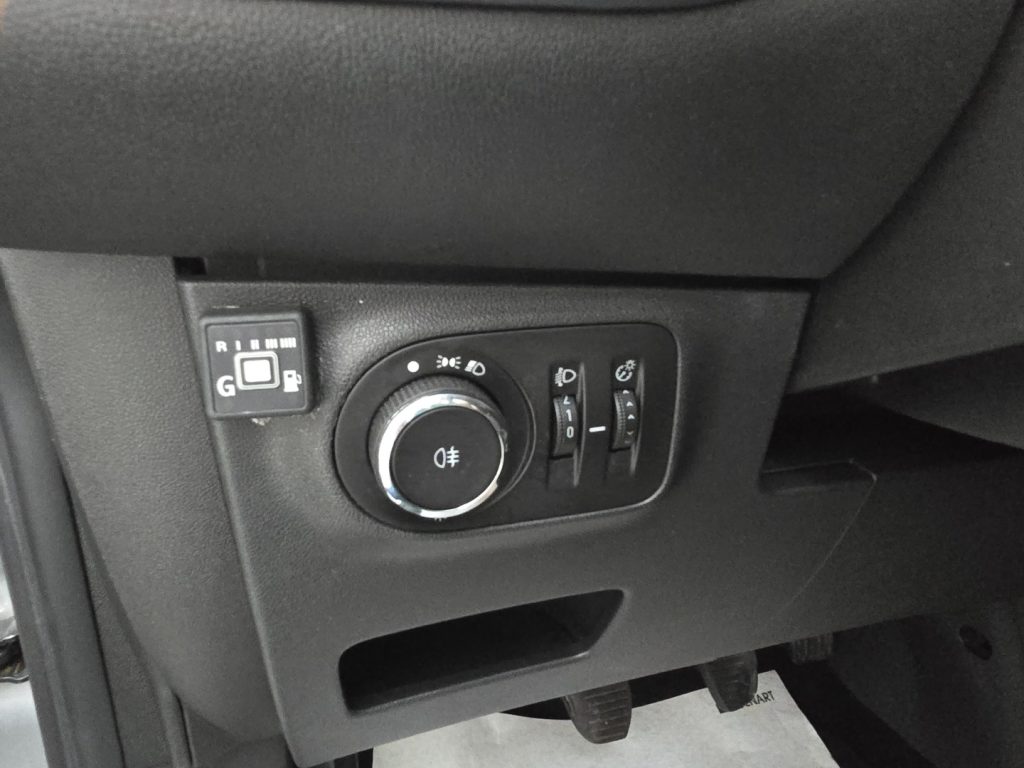 OPEL Corsa 1.4 90CV GPL Tech 5 porte Advance - 16