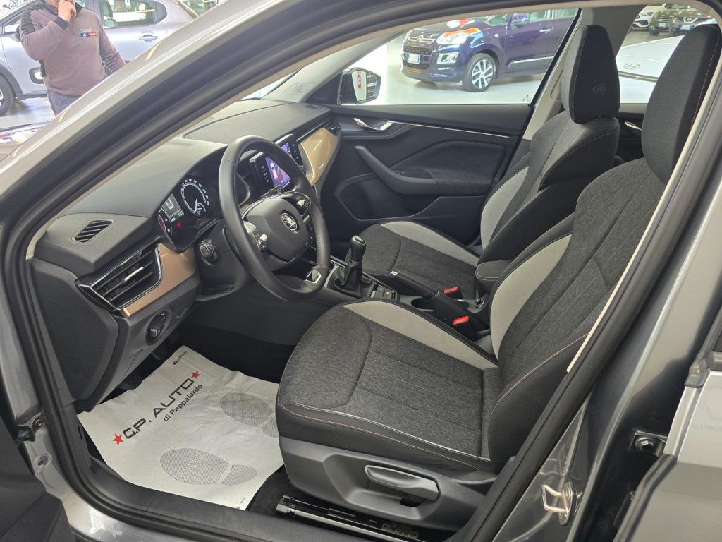 SKODA Kamiq 1.0 TSI Ambition - 13