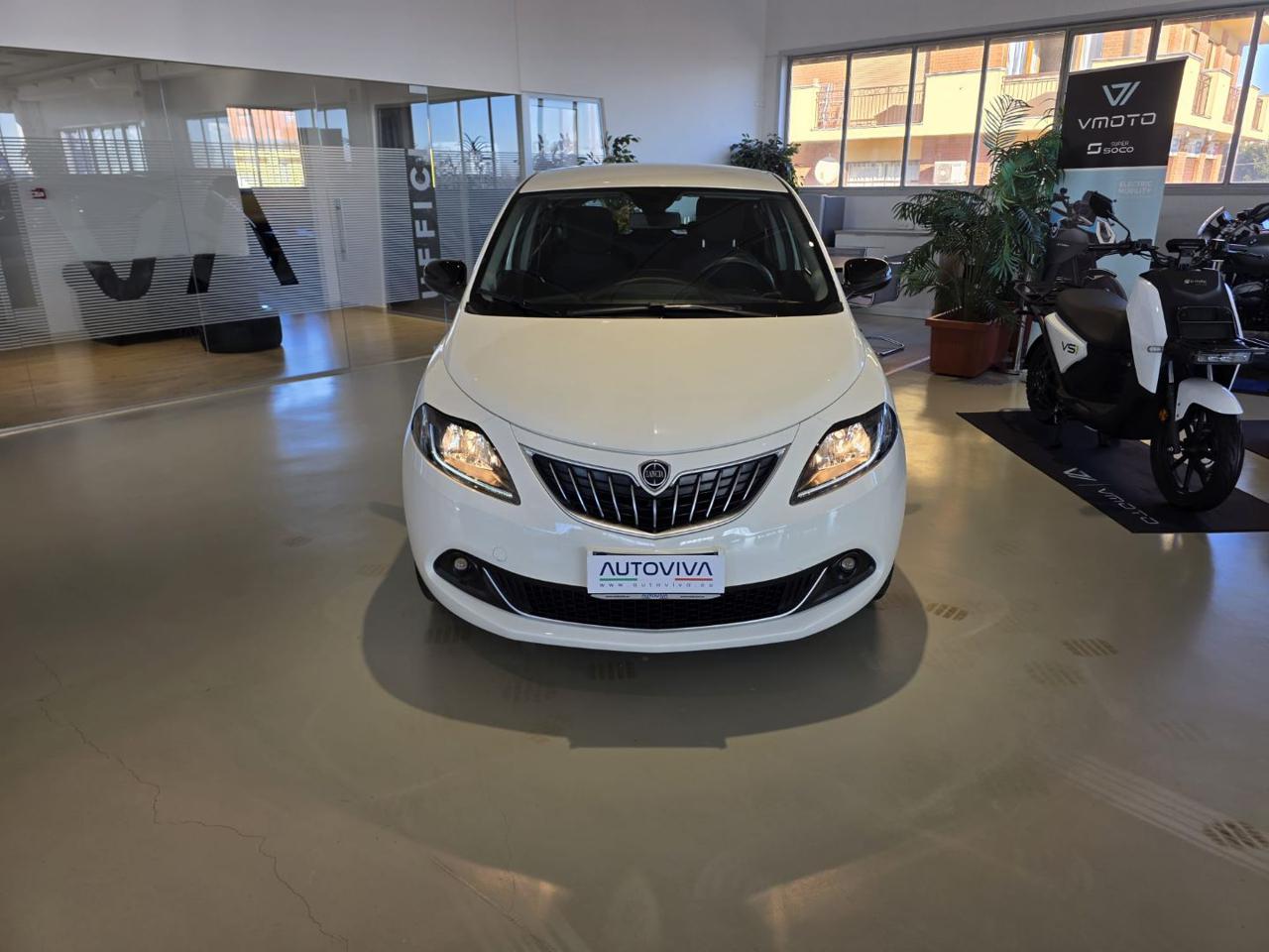 LANCIA Ypsilon 1.0 FireFly 5 porte S&S Hybrid Platino - 2