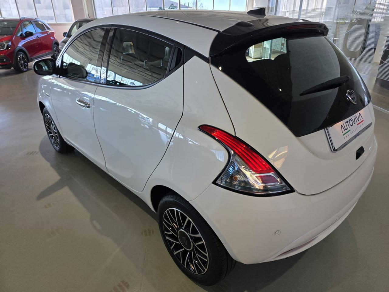 LANCIA Ypsilon 1.0 FireFly 5 porte S&S Hybrid Platino - 3