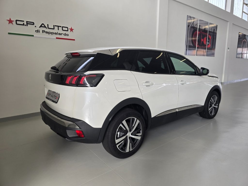 PEUGEOT 3008 PureTech Turbo 130 S&S Allure Pack - 4
