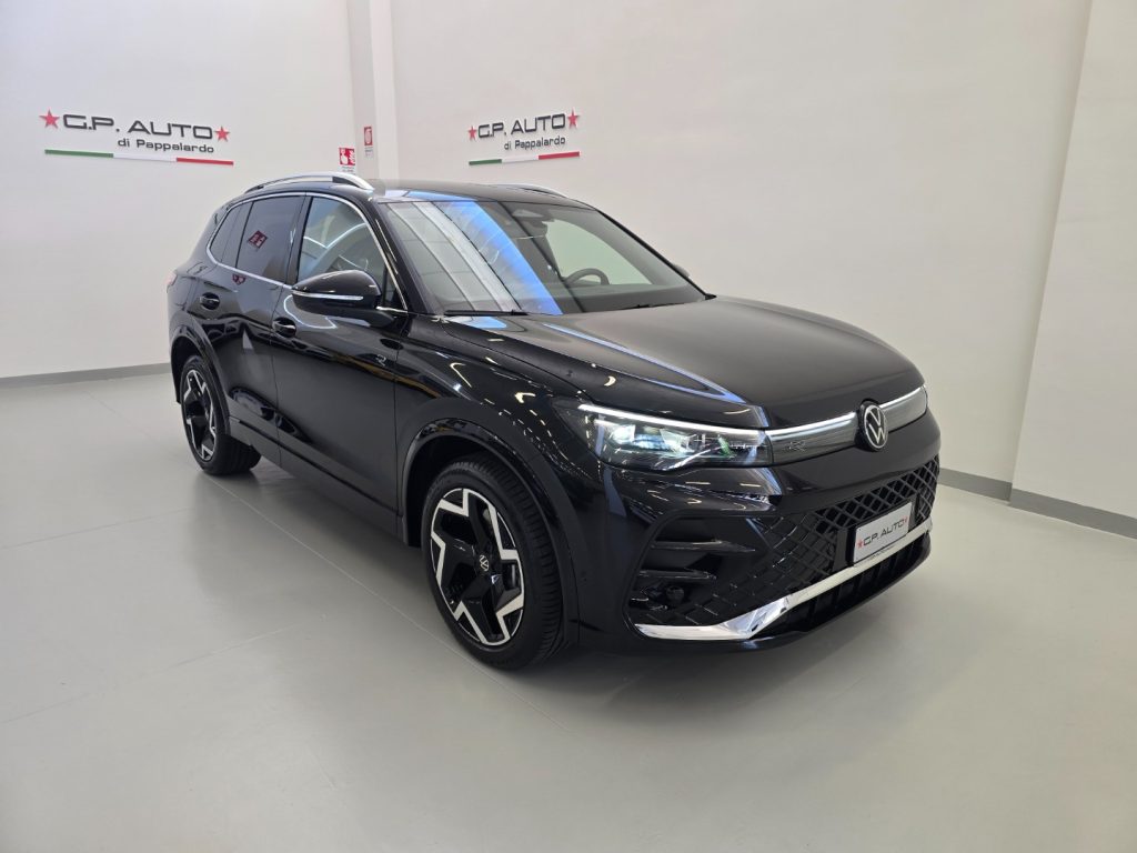 VOLKSWAGEN Tiguan 2.0 TDI 150 CV DSG R-Line - 3
