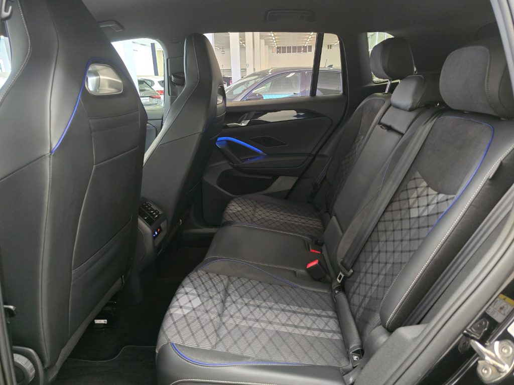 VOLKSWAGEN Tiguan 2.0 TDI 150 CV DSG R-Line - 24