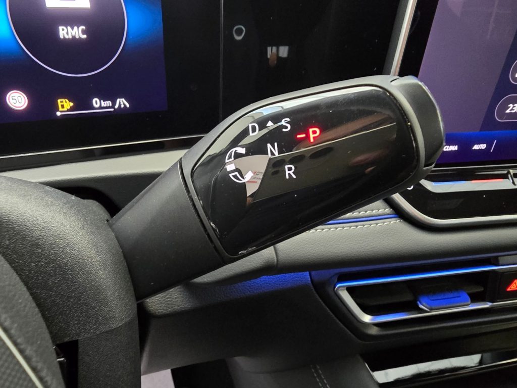 VOLKSWAGEN Tiguan 2.0 TDI 150 CV DSG R-Line - 15