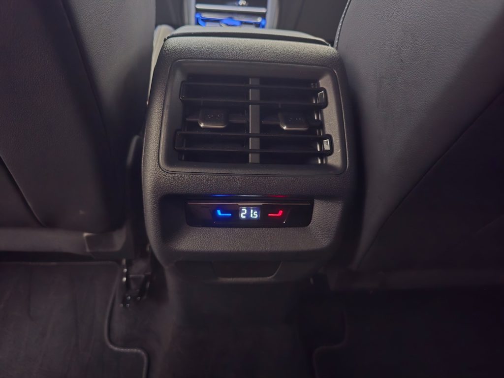 VOLKSWAGEN Tiguan 2.0 TDI 150 CV DSG R-Line - 25