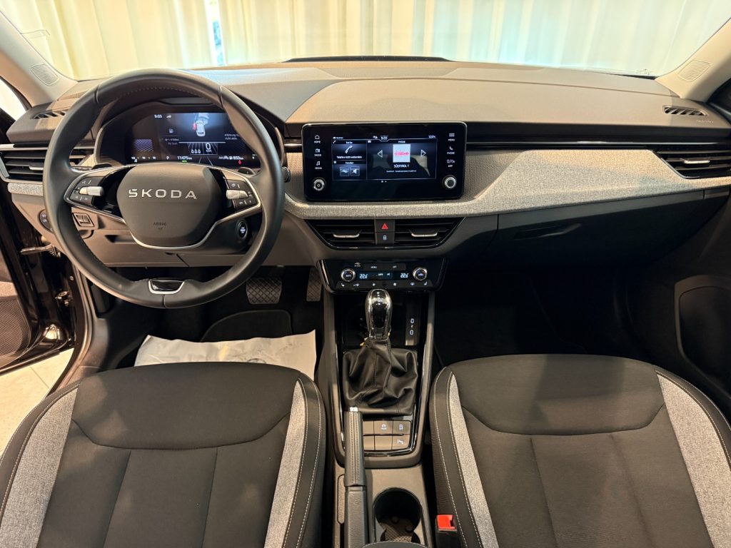 SKODA Kamiq 1.0 TSI DSG Black Dots Camera LED DAB+ Keyless - 6