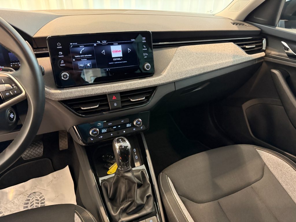 SKODA Kamiq 1.0 TSI DSG Black Dots Camera LED DAB+ Keyless - 8