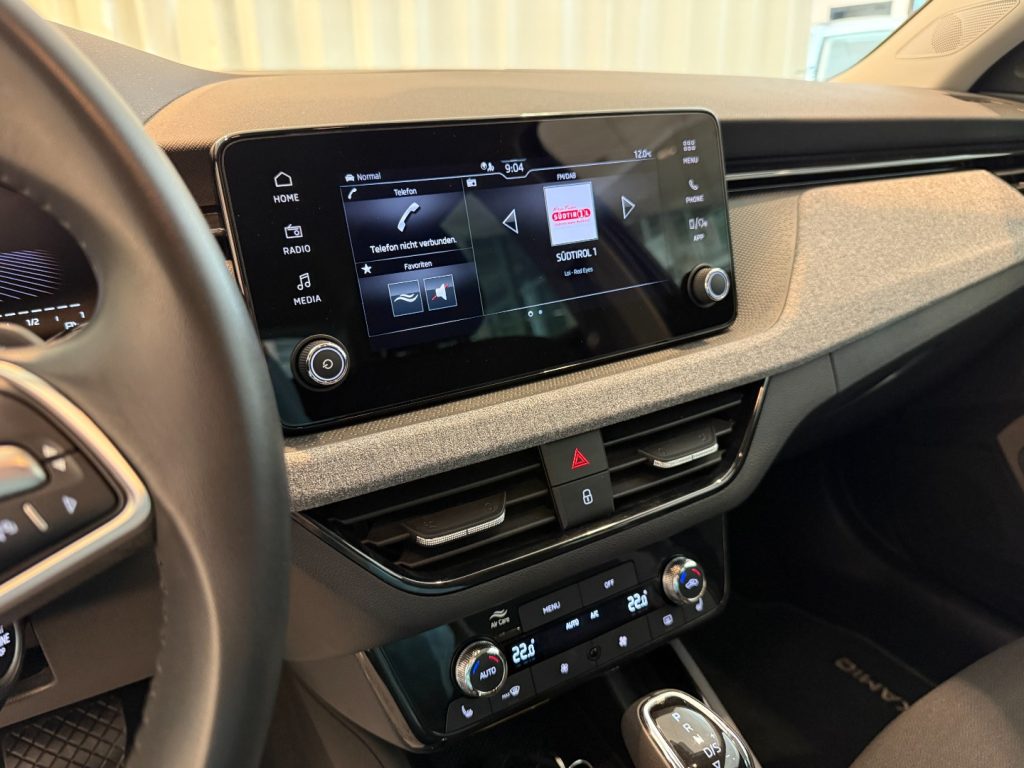 SKODA Kamiq 1.0 TSI DSG Black Dots Camera LED DAB+ Keyless - 12