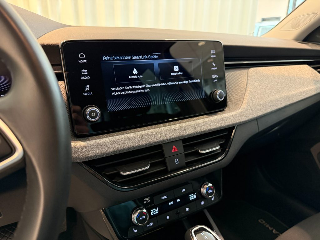 SKODA Kamiq 1.0 TSI DSG Black Dots Camera LED DAB+ Keyless - 15