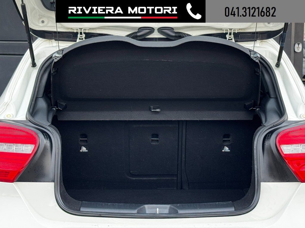 MERCEDES-BENZ A 180 CDI Premium - 10