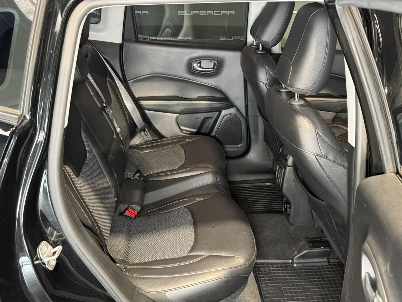 JEEP Compass 2.0 Multijet II aut. 4WD Limited - 13