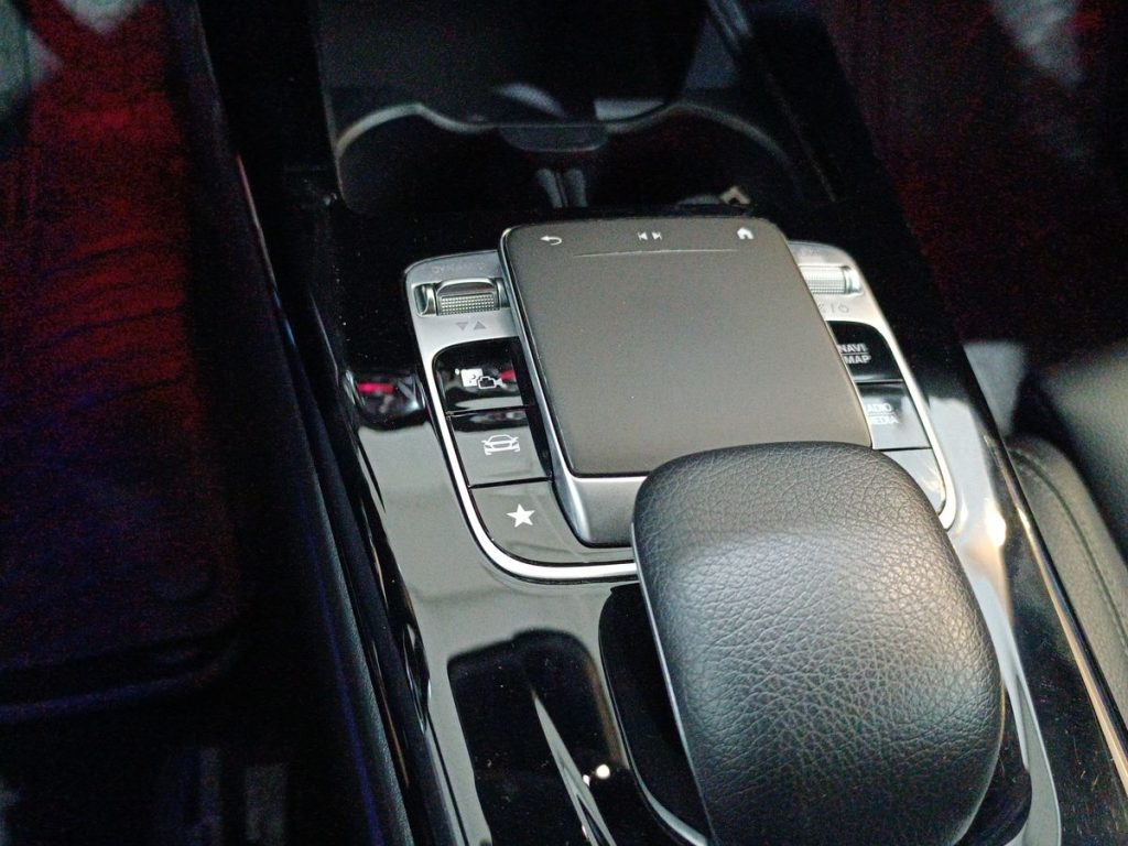 MERCEDES-BENZ A 180 d Automatic Sport - 24