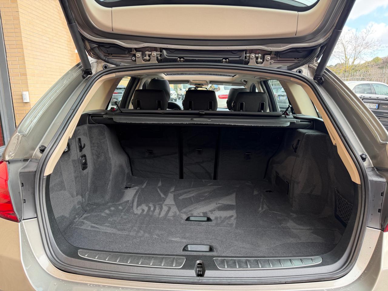 BMW 320 d Efficient Dynamics Touring Business Advantage - 8