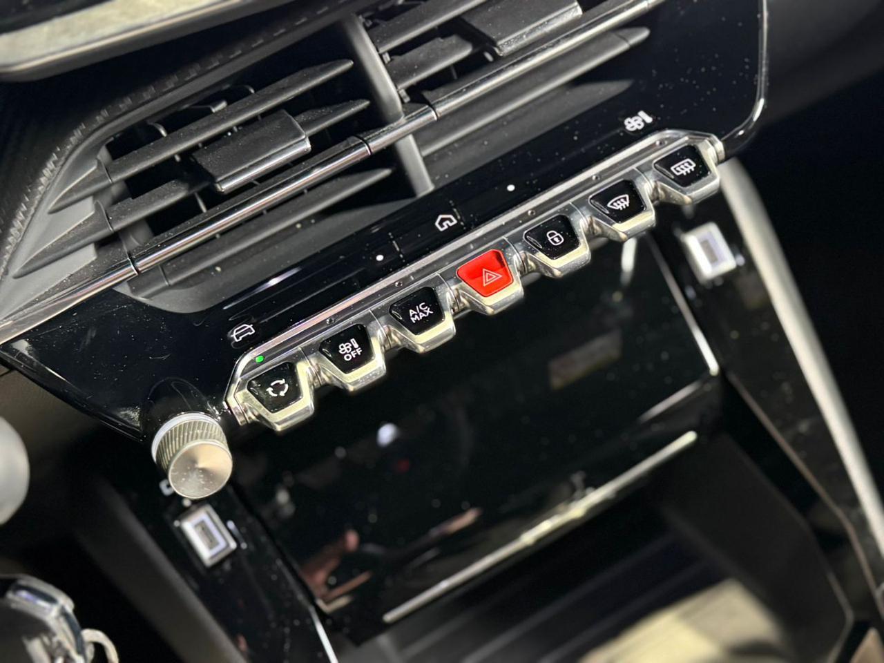 PEUGEOT 2008 PureTech 100 S&S Allure - 16