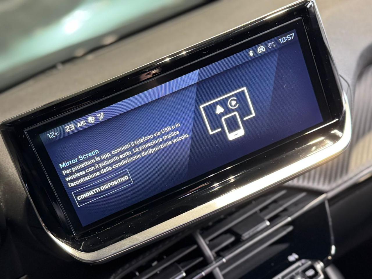 PEUGEOT 2008 PureTech 100 S&S Allure - 14