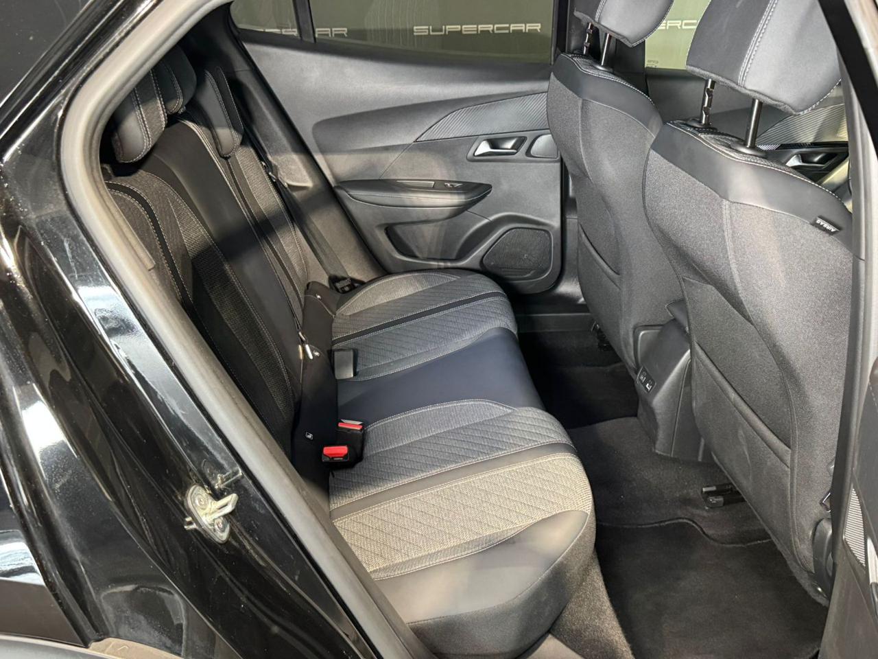 PEUGEOT 2008 PureTech 100 S&S Allure - 13