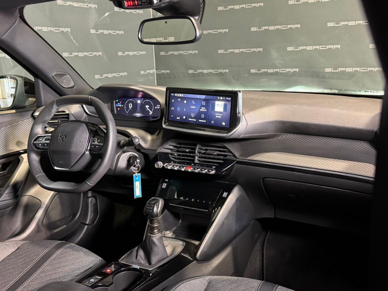 PEUGEOT 2008 PureTech 100 S&S Allure - 9