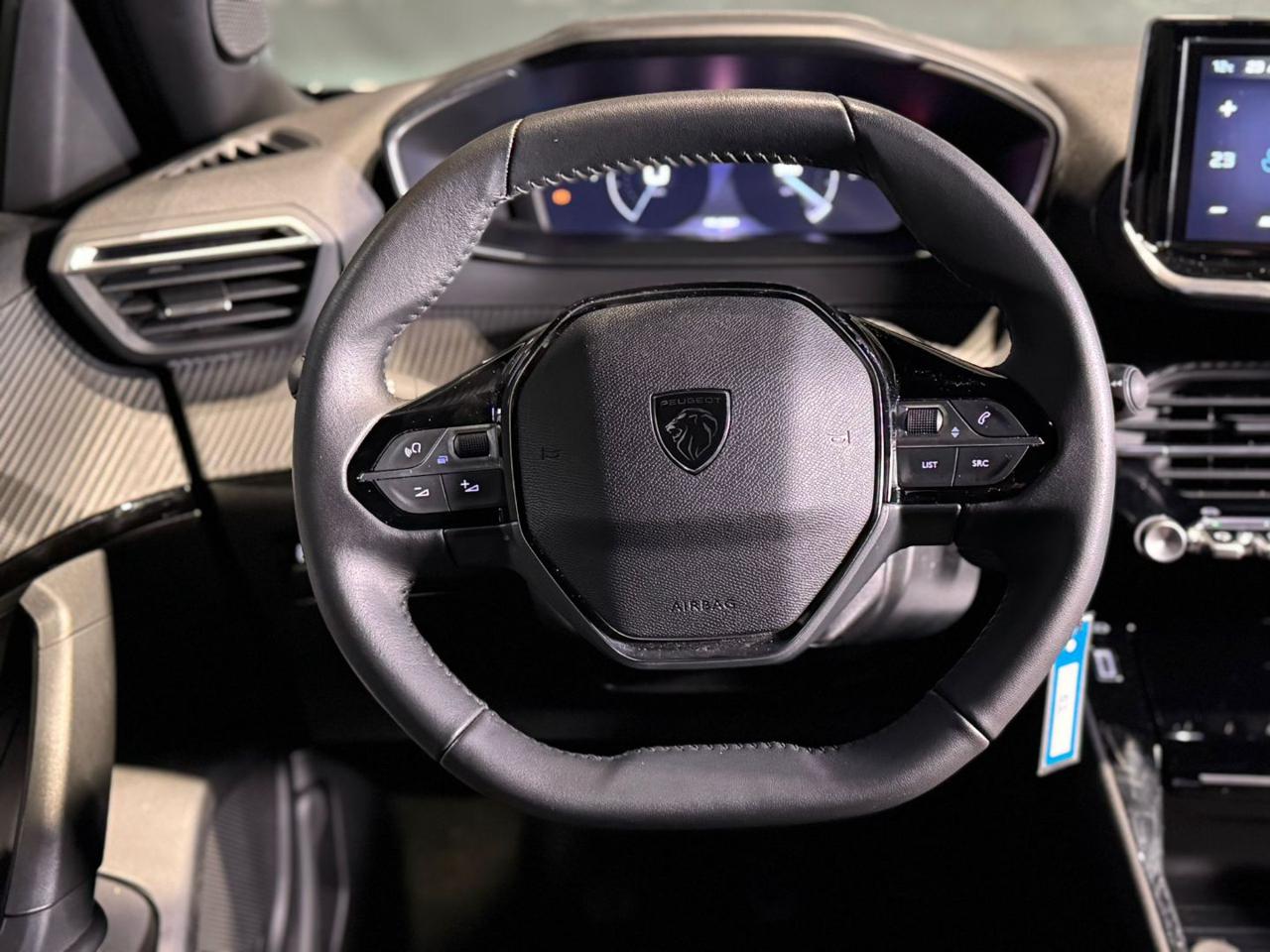 PEUGEOT 2008 PureTech 100 S&S Allure - 11