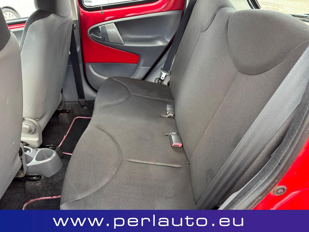 TOYOTA Aygo 1.0 12V VVT-i 5 porte Sol - 14