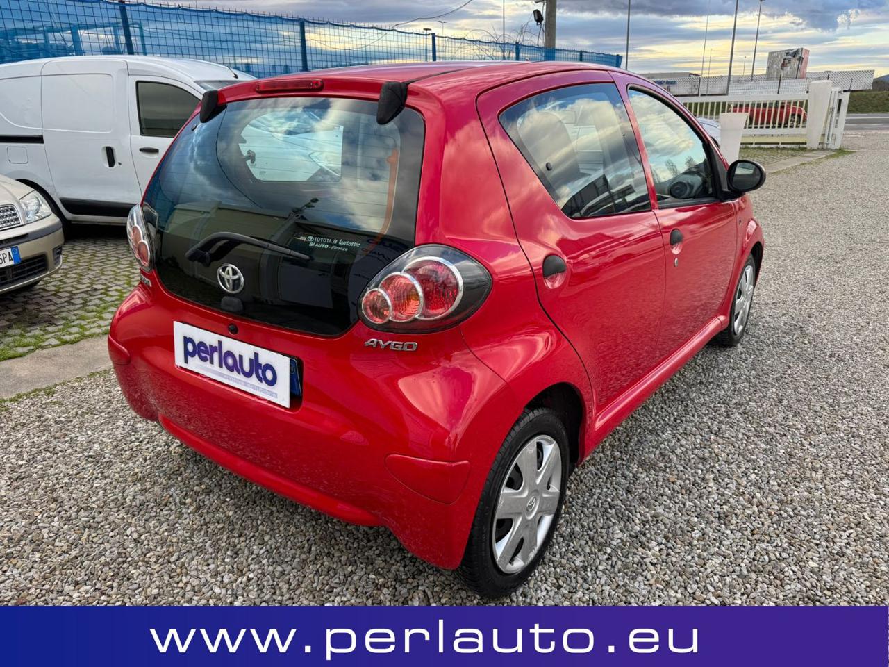 TOYOTA Aygo 1.0 12V VVT-i 5 porte Sol - 5