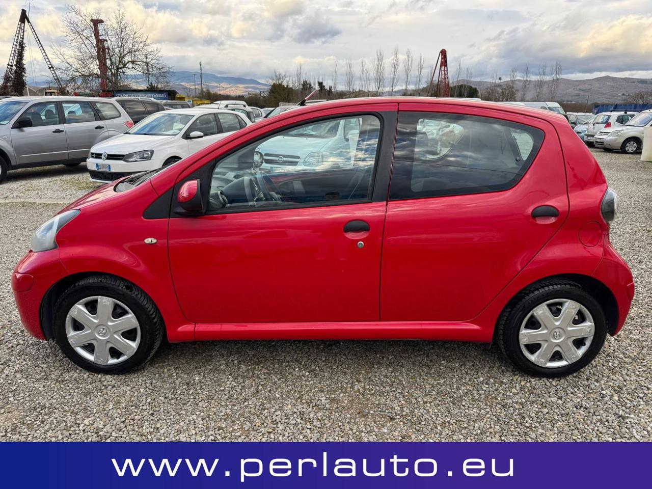 TOYOTA Aygo 1.0 12V VVT-i 5 porte Sol - 3