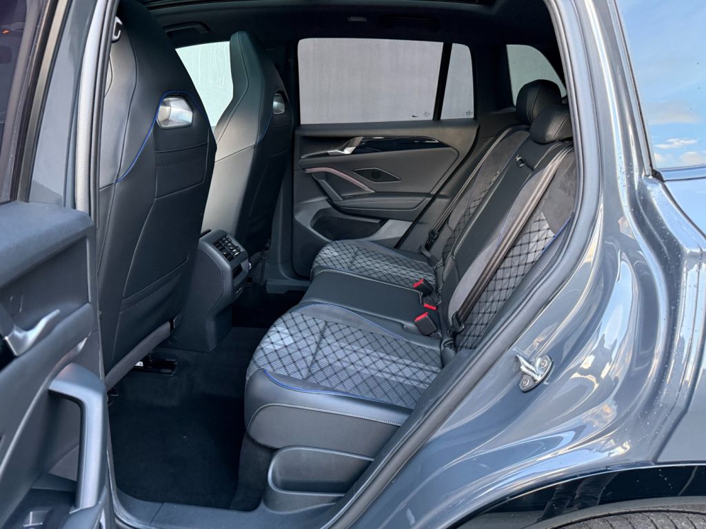 VOLKSWAGEN Tiguan 2.0 TDI DSG 4MOTION R-Line GANCIO Matrix DCC Pano - 6