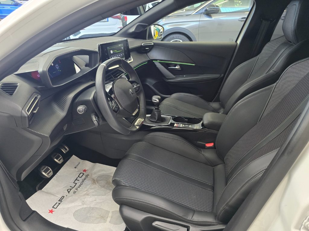 PEUGEOT 208 PureTech 100 5 porte GT line - 14